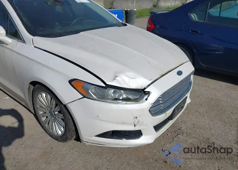 2016 Ford Fusion Hybrid Titanium from USA, damaged, VIN 3FA6P0RU2GR357739